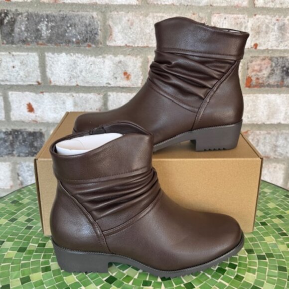 Cliffs by White Mountain Booties - Durbon DK BROWN/SMOOTH 7 Wide - Picture 2 of 8